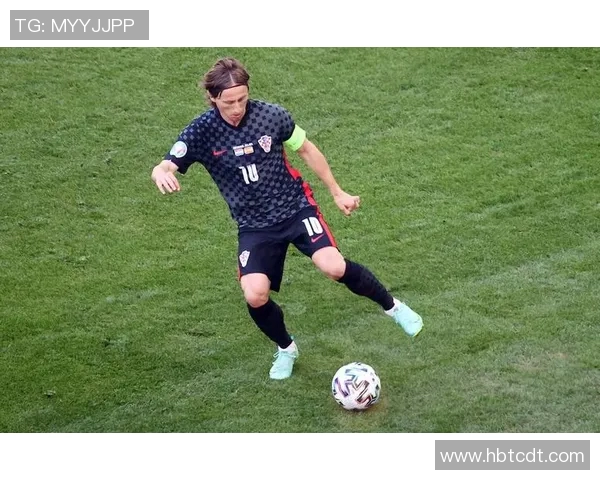 上海足球队在欧锦赛积分榜上以71分稳居第一名展现强大实力